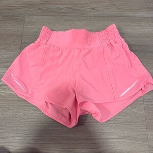 pink lulu shorts!